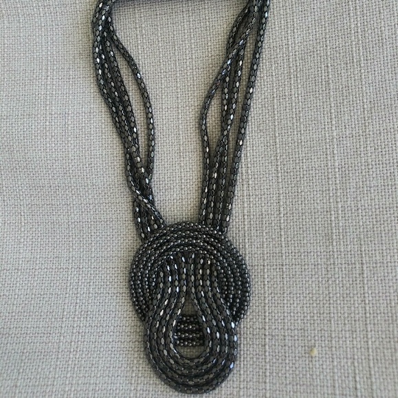NWT Express Gray Metallic necklace - Picture 1 of 5